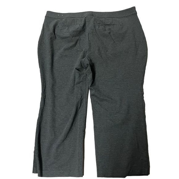 Lane Bryant size 26/28 gray capri‎ pants - Picture 2 of 6